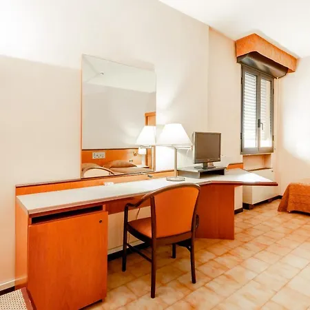 Szálloda Rhi Porta Bologna