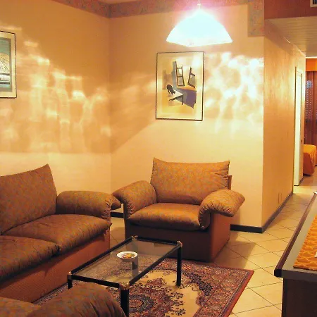 Rhi Porta Bologna Szálloda 4*