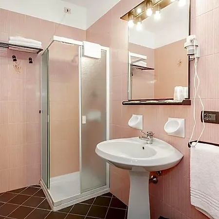 Rhi Porta Bologna Hotel 4*