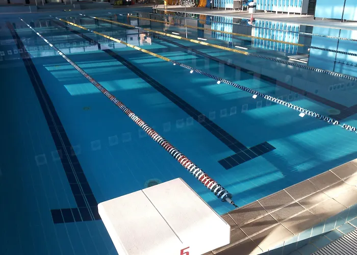 Rhi Porta Bologna 4* פייבה די צ'נטו